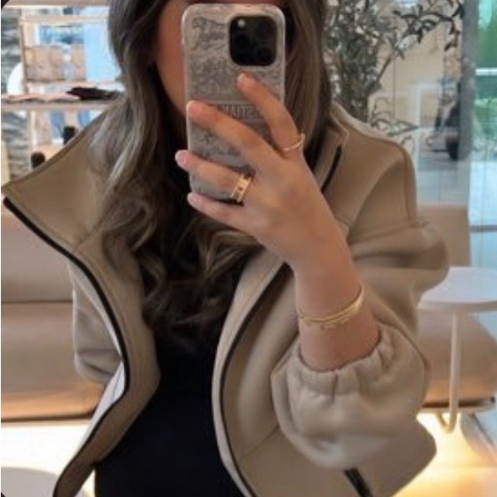 Zara beige zip up jacket